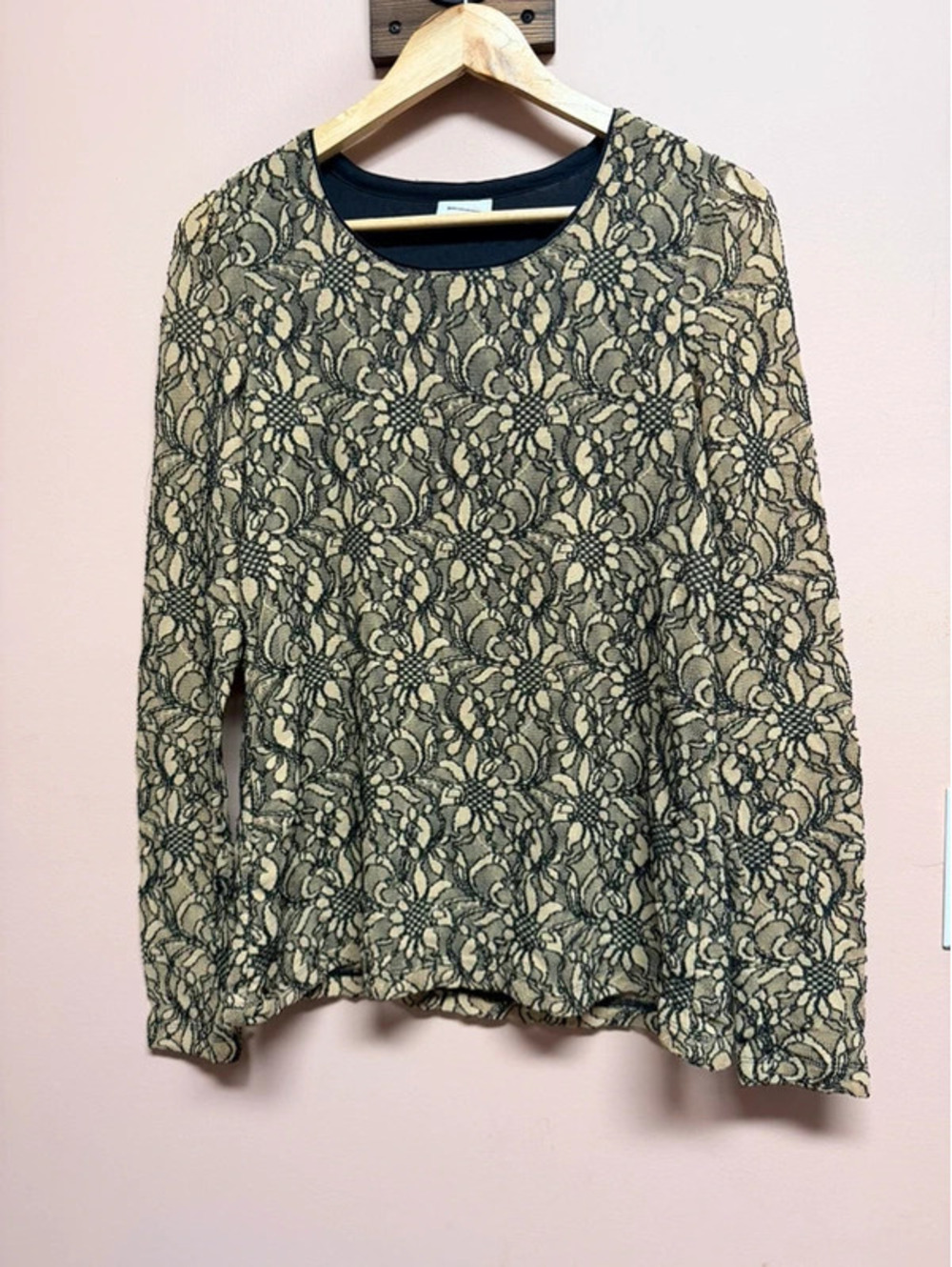 Chico’s blouse - Picture 1 of 2